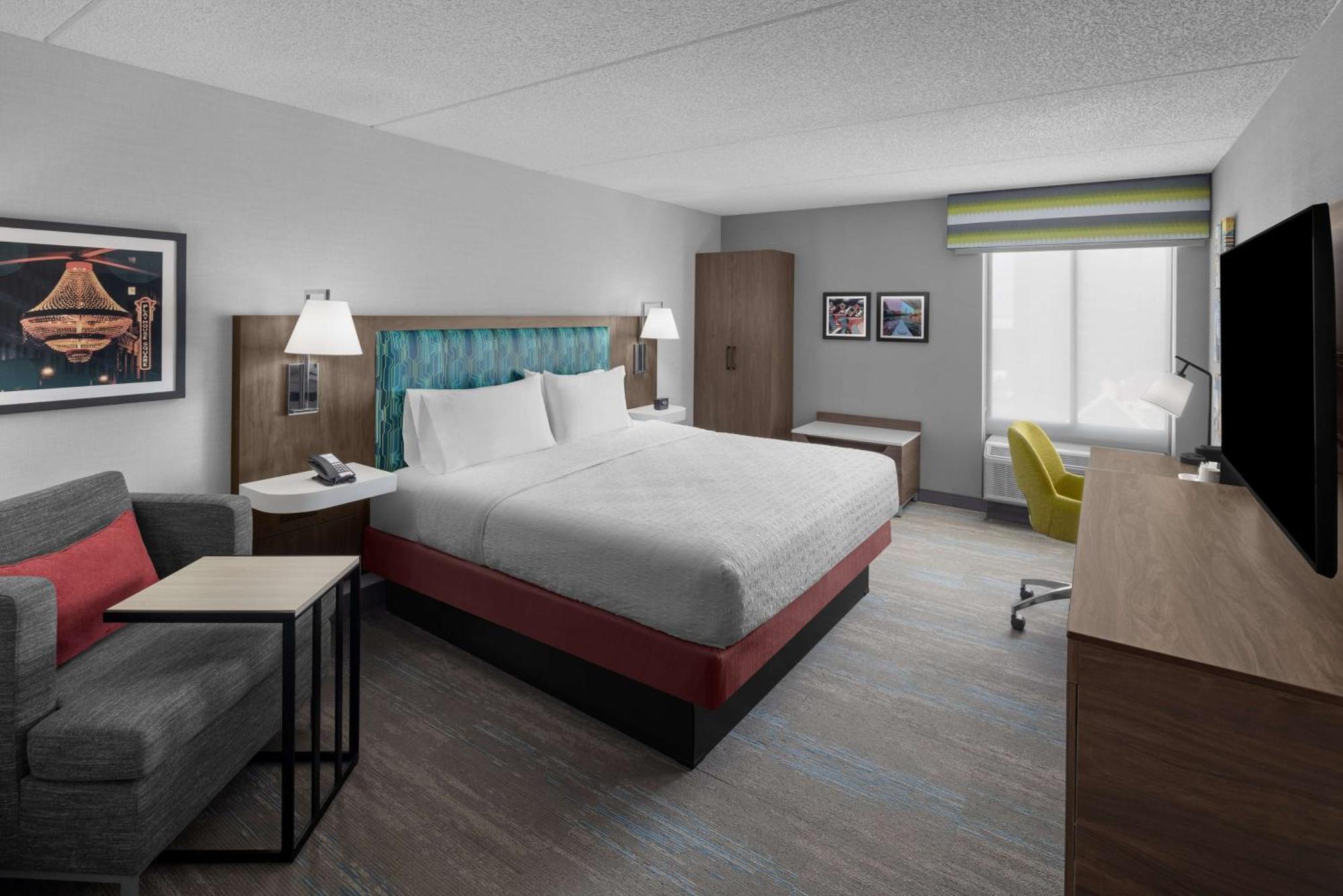 Hampton Inn Cleveland-Downtown Экстерьер фото